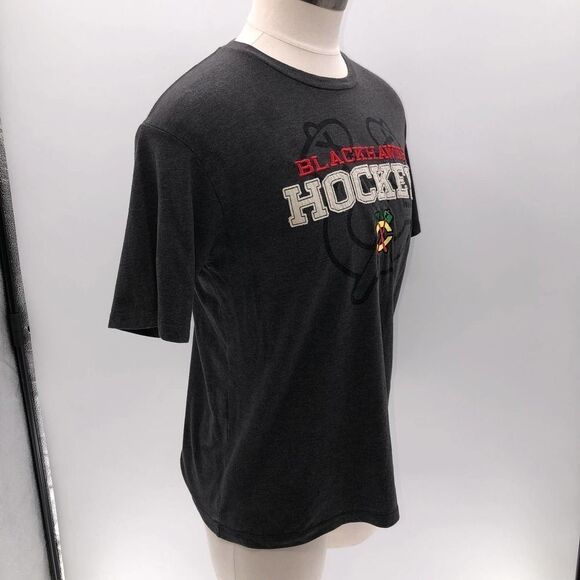NHL Chicago Blackhawks Gray Graphic Short Sleeve Shirt- L - Picture 3 of 11